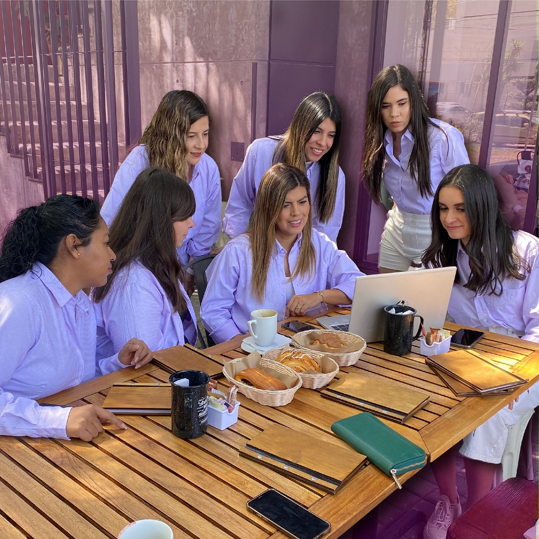 Uniformes Ejecutivos para damas en Guadalajara