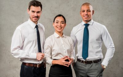 Refleja la profesionalidad de tu empresa: Consejos para elegir el uniforme adecuado
