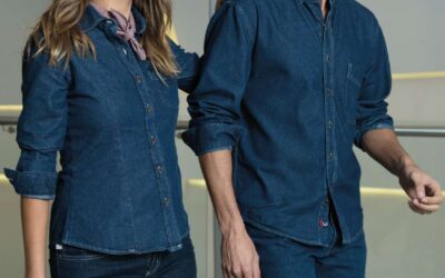 Estilo Empresarial Único: Uniformes de Mezclilla destacados en México