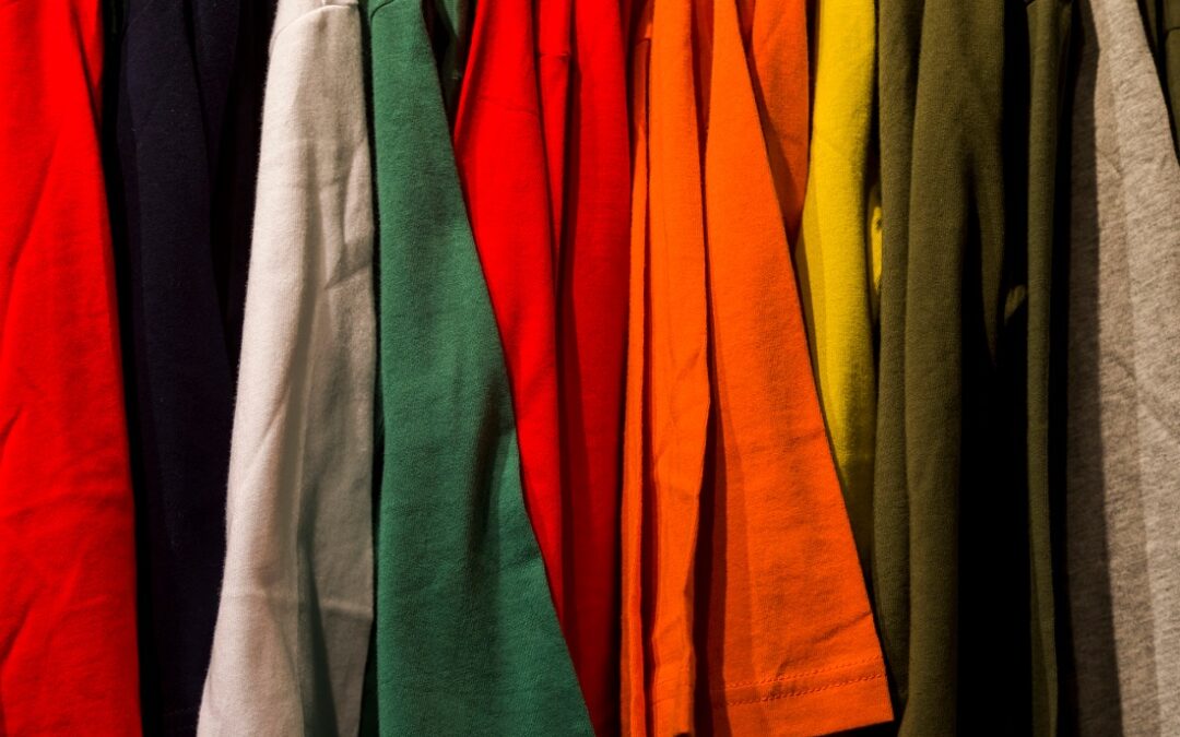 El color de uniformes y su influencia real en las empresas