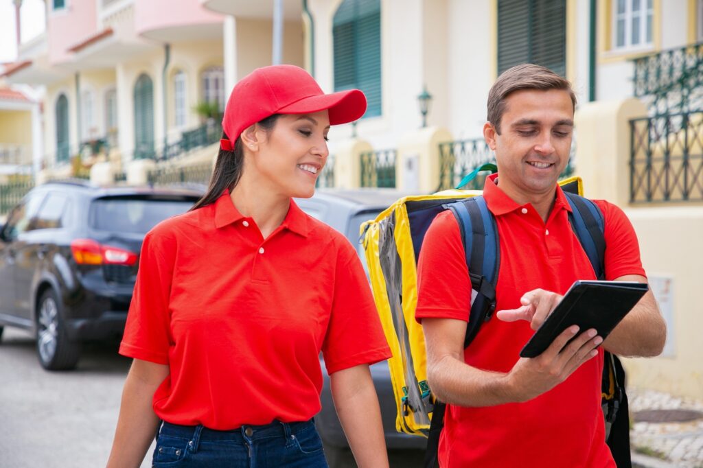 Consejos clave para lucir uniformes de trabajo en exteriores