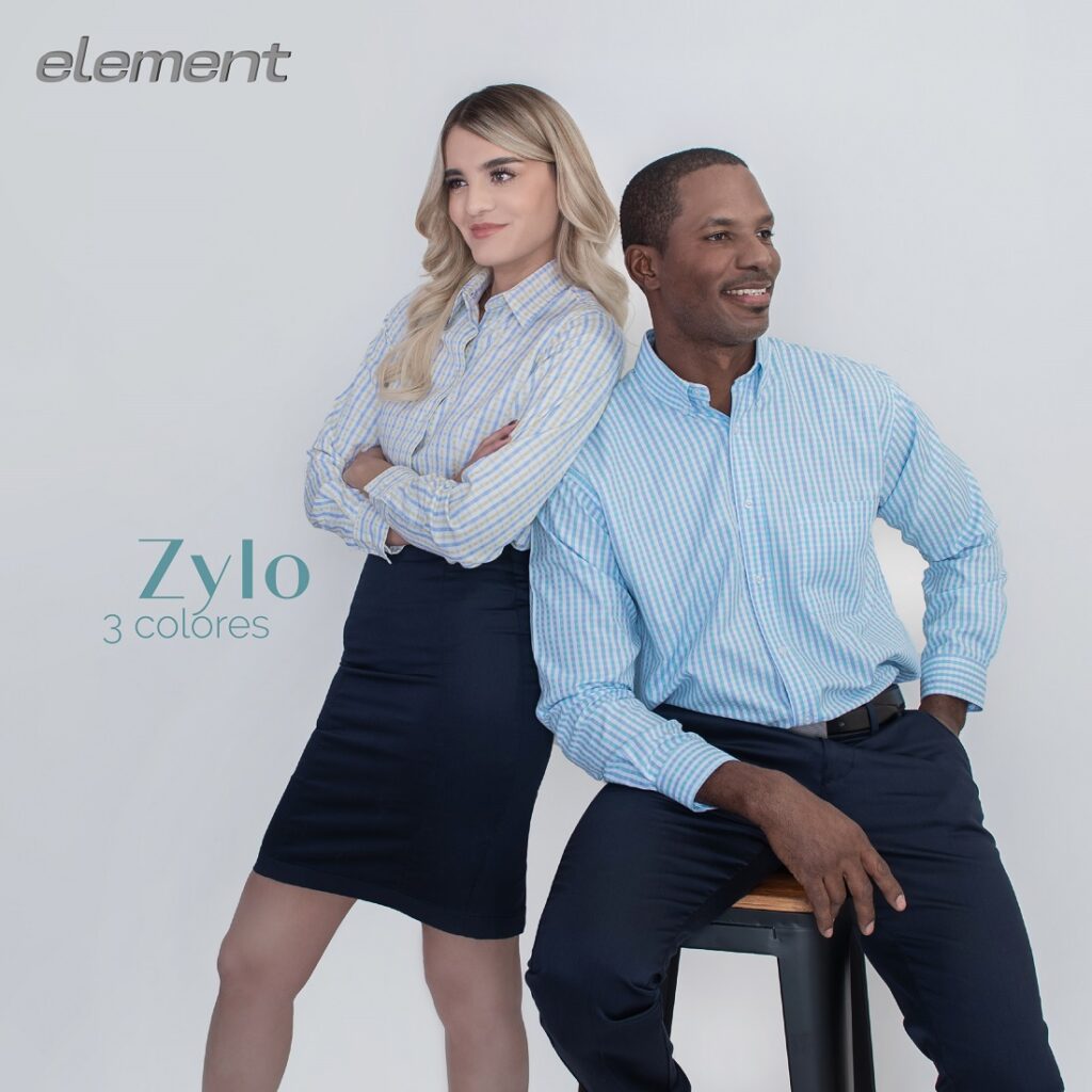 Camisa y blusa tipo pescador: prendas claves en la moda corporativa