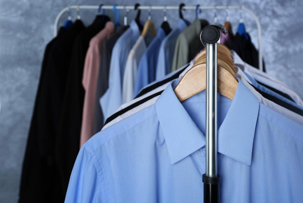 Cómo elegir el uniforme adecuado para tu empresa