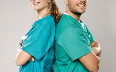 Uniformes médicos: diferencias entre clínicos, quirúrgicos y hospitalarios